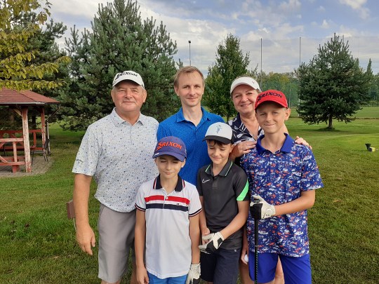 Family golf